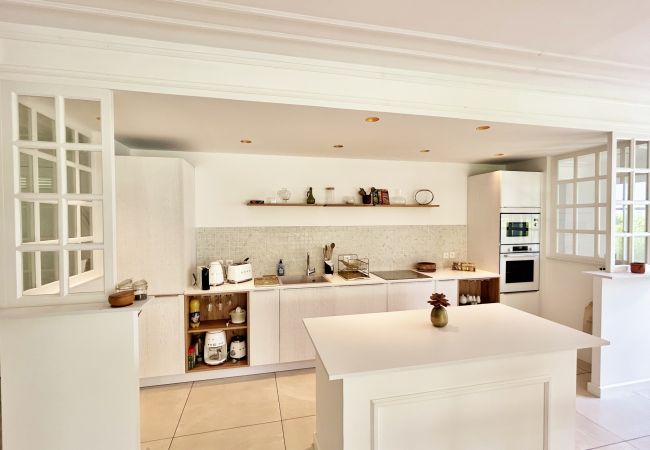 Villa in Saline les Bains - *VILLA FLEUR DE LUNE* - heated pool and lagoon Villa in Saline les Bains - *VILLA FLEUR DE LUNE* - heated pool and lagoon