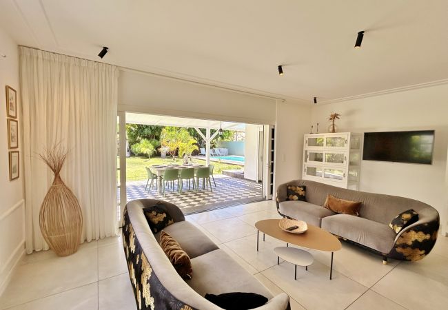 Villa in Saline les Bains - *VILLA FLEUR DE LUNE* - heated pool and lagoon Villa in Saline les Bains - *VILLA FLEUR DE LUNE* - heated pool and lagoon