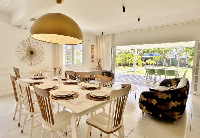 Villa in Saline les Bains - *VILLA FLEUR DE LUNE* - heated pool and lagoon Villa in Saline les Bains - *VILLA FLEUR DE LUNE* - heated pool and lagoon