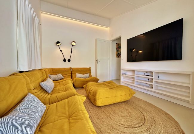 Villa in Saline les Bains - *VILLA FLEUR DE LUNE* - heated pool and lagoon Villa in Saline les Bains - *VILLA FLEUR DE LUNE* - heated pool and lagoon