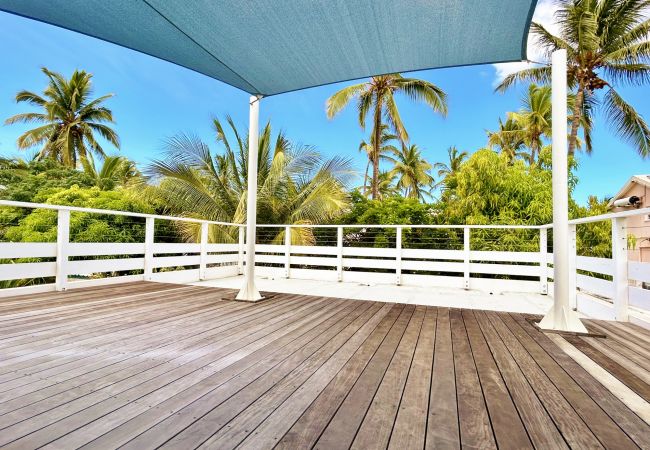 Villa in Saline les Bains - *VILLA FLEUR DE LUNE* - heated pool and lagoon Villa in Saline les Bains - *VILLA FLEUR DE LUNE* - heated pool and lagoon