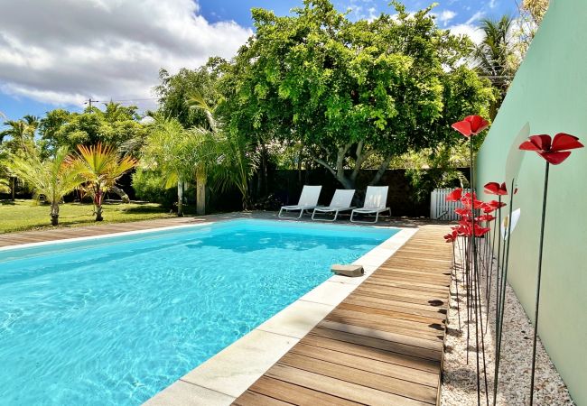 Villa in Saline les Bains - *VILLA FLEUR DE LUNE* - heated pool and lagoon Villa in Saline les Bains - *VILLA FLEUR DE LUNE* - heated pool and lagoon