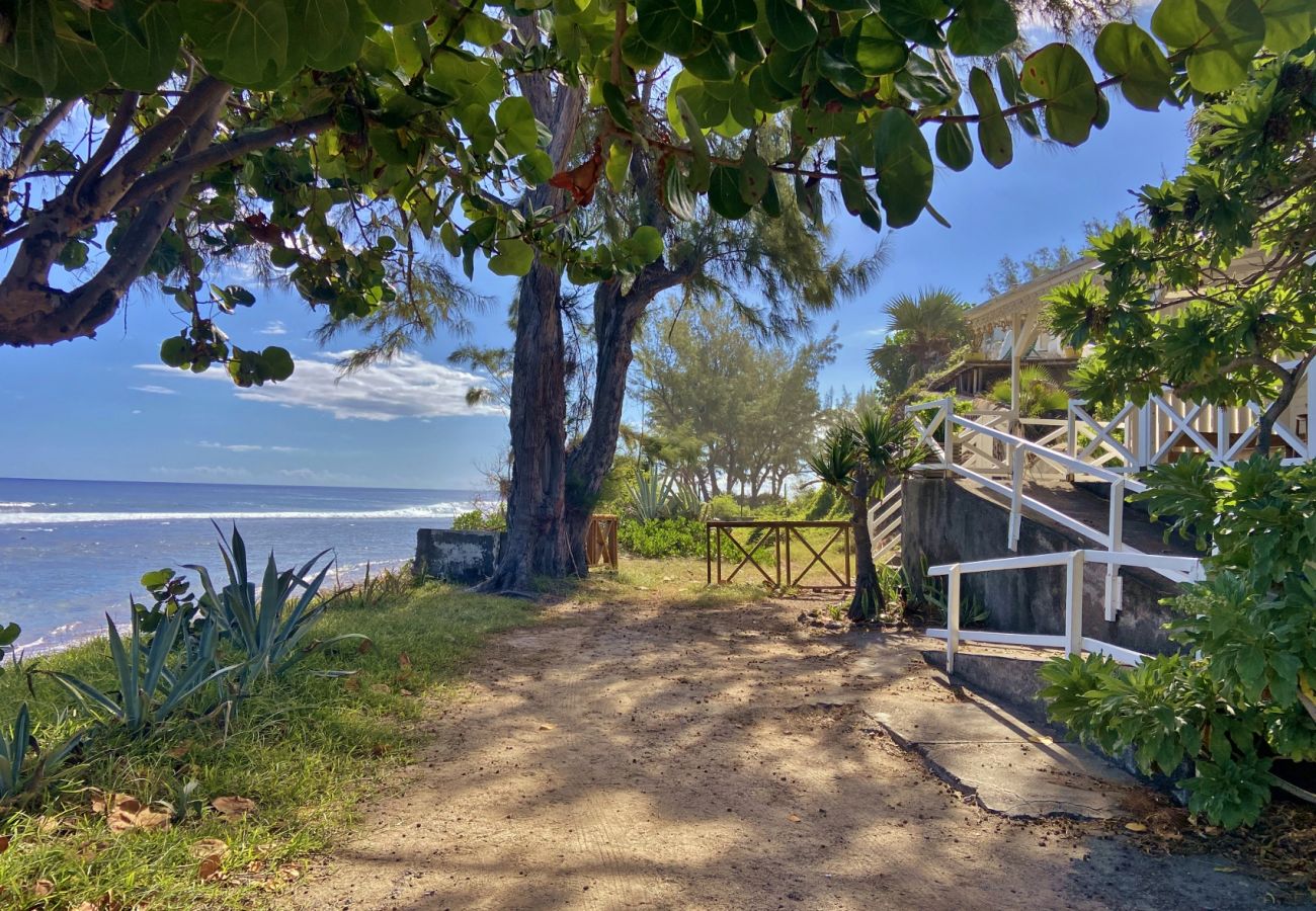 Maison à Saint-Gilles les Bains - *VILLA BAMBOU* - devant l'océan