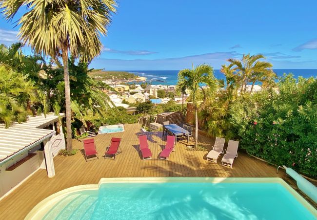 Villa à Saint-Gilles les Bains - *VILLA BLUE WAVES* - piscine chauffée jacuzzi Villa à Saint-Gilles les Bains - *VILLA BLUE WAVES* - piscine chauffée jacuzzi
