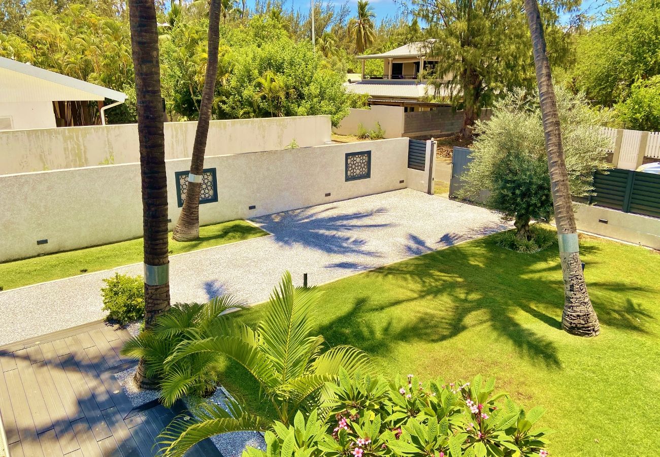 Villa evasion avec jardin tropical proche de la plage