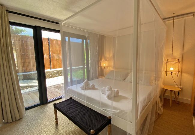 Villa à Boucan Canot - *VILLA WHITE WATERS* - plage piscine jacuzzi Villa à Boucan Canot - *VILLA WHITE WATERS* - plage piscine jacuzzi