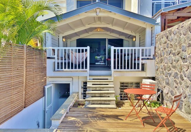 Maison mitoyenne à Saint-Gilles les Bains - *VILLA EDEN BEACH* - devant l'océan Maison mitoyenne à Saint-Gilles les Bains - *VILLA EDEN BEACH* - devant l'océan