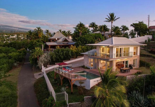 villa avec piscine chez Tropical Home conciergerie