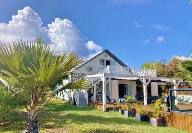 La villa Ohana avec piscine et lagon de l'ermitage