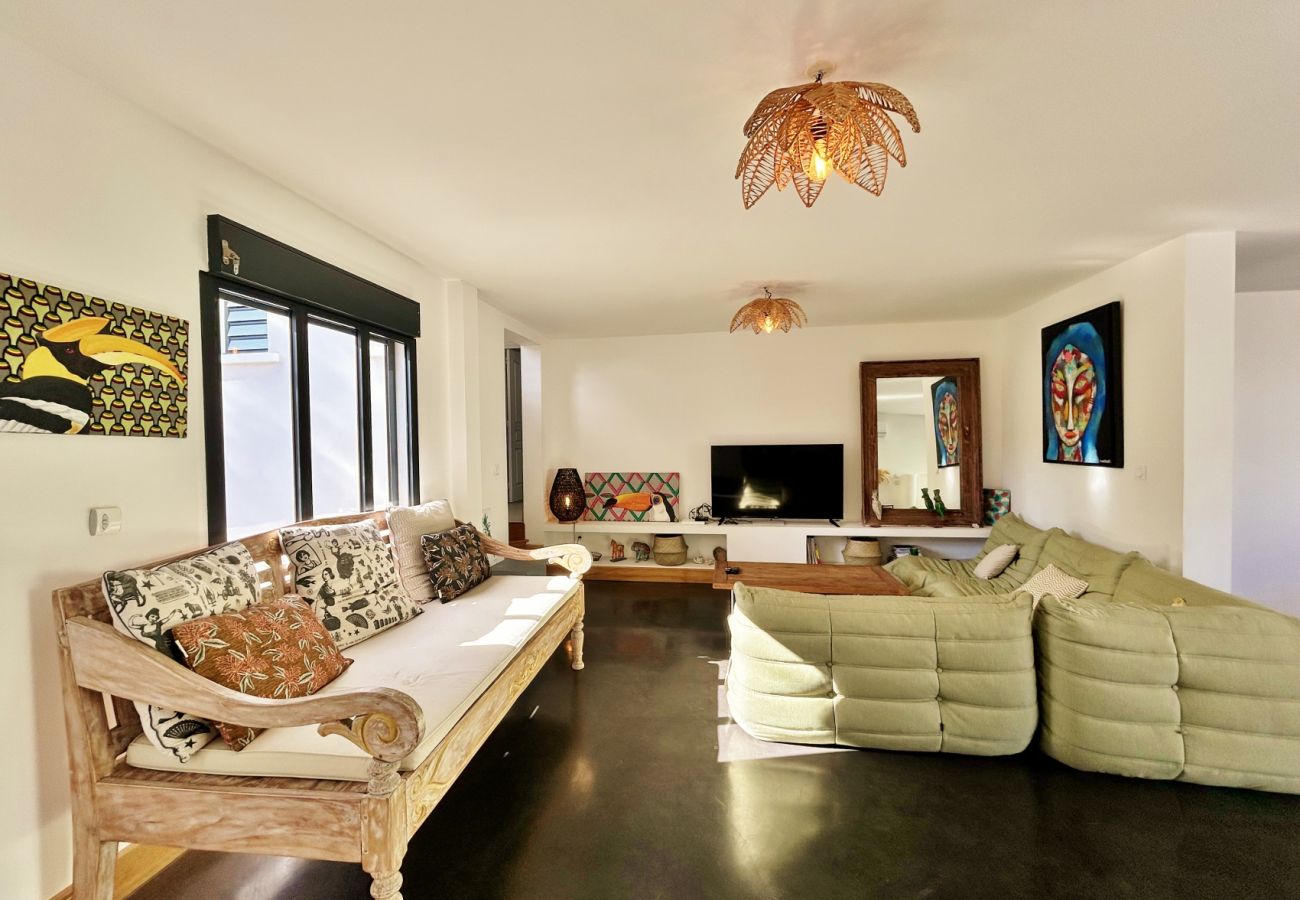 Location de vacances Villa Ravenale 974