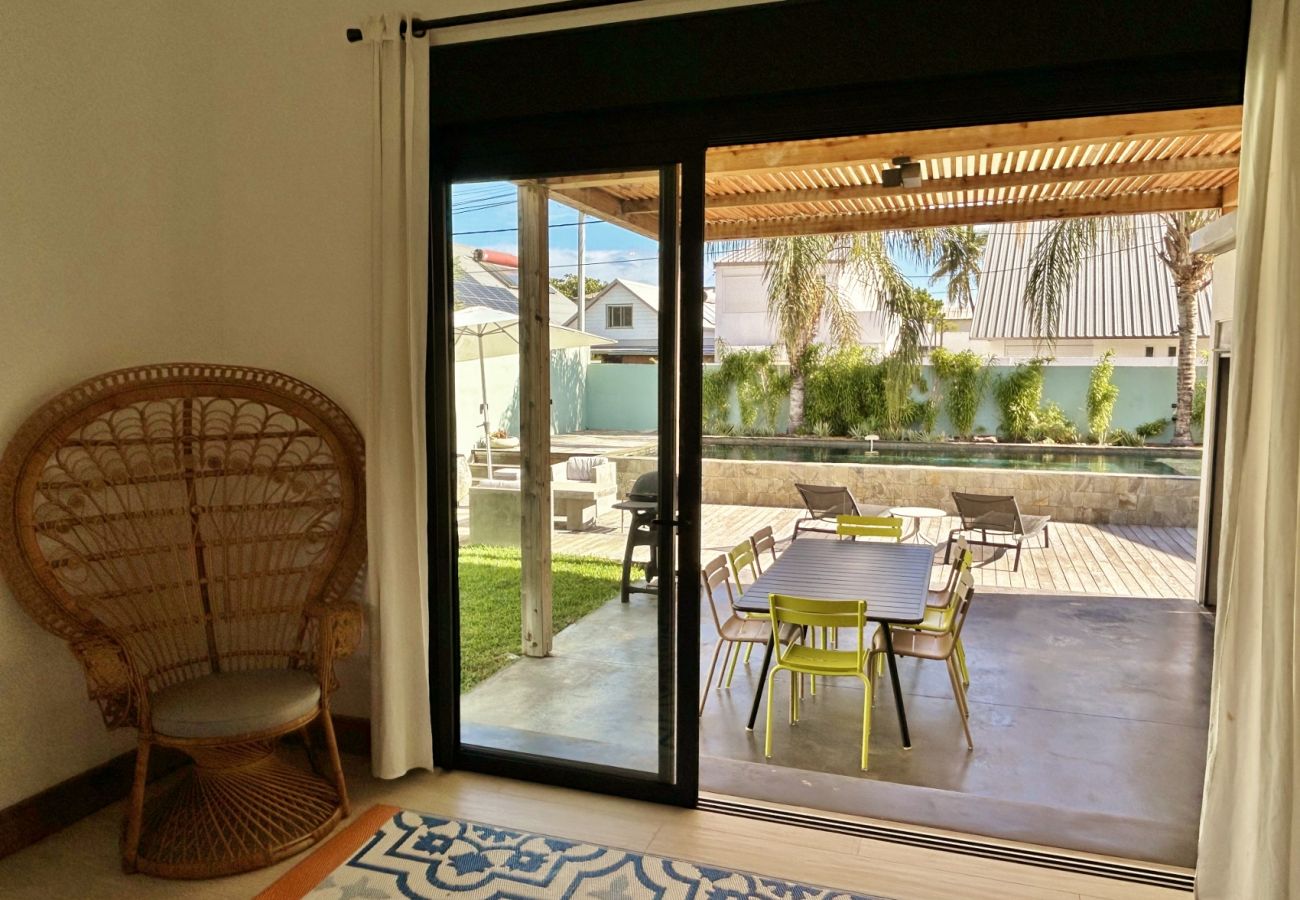maison avec 4 chambres et piscine à saint gilles