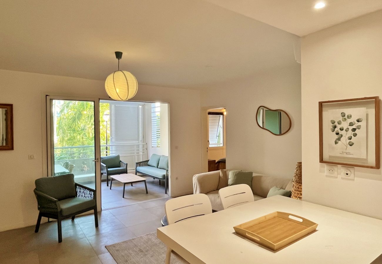 Salon appartement vacances location Ermitage Réunion
