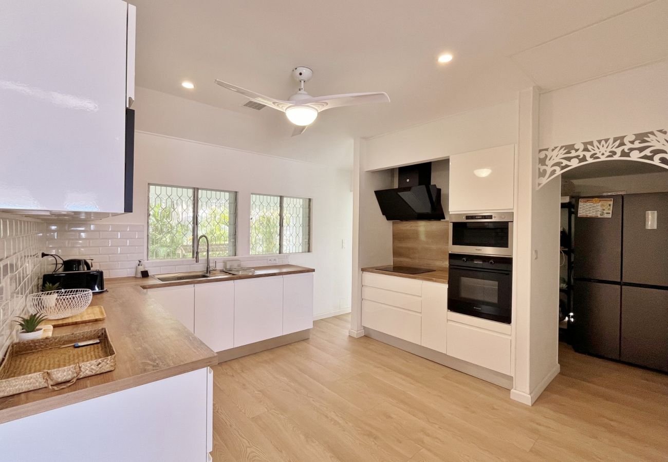 Villa à Saint-Gilles les Bains - *VILLA VÉNUS* - piscine et vue mer